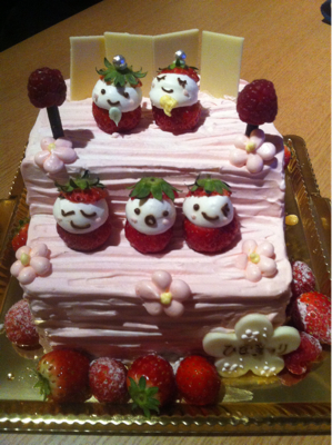 ひなまつりのケーキ