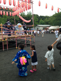 代々木小公園で盆踊り