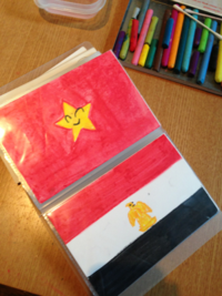 ニコと国旗を描く